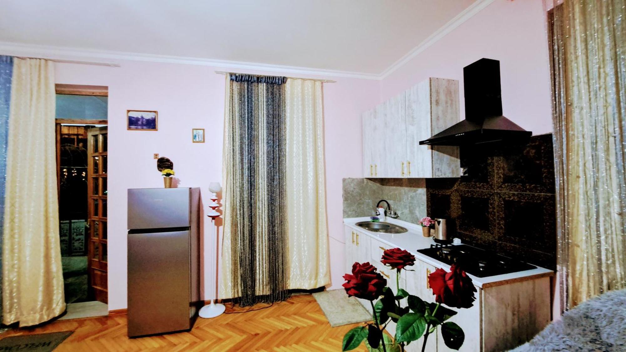 Apartment With A Nice Terrace In Old City Center Tbilisi Esterno foto
